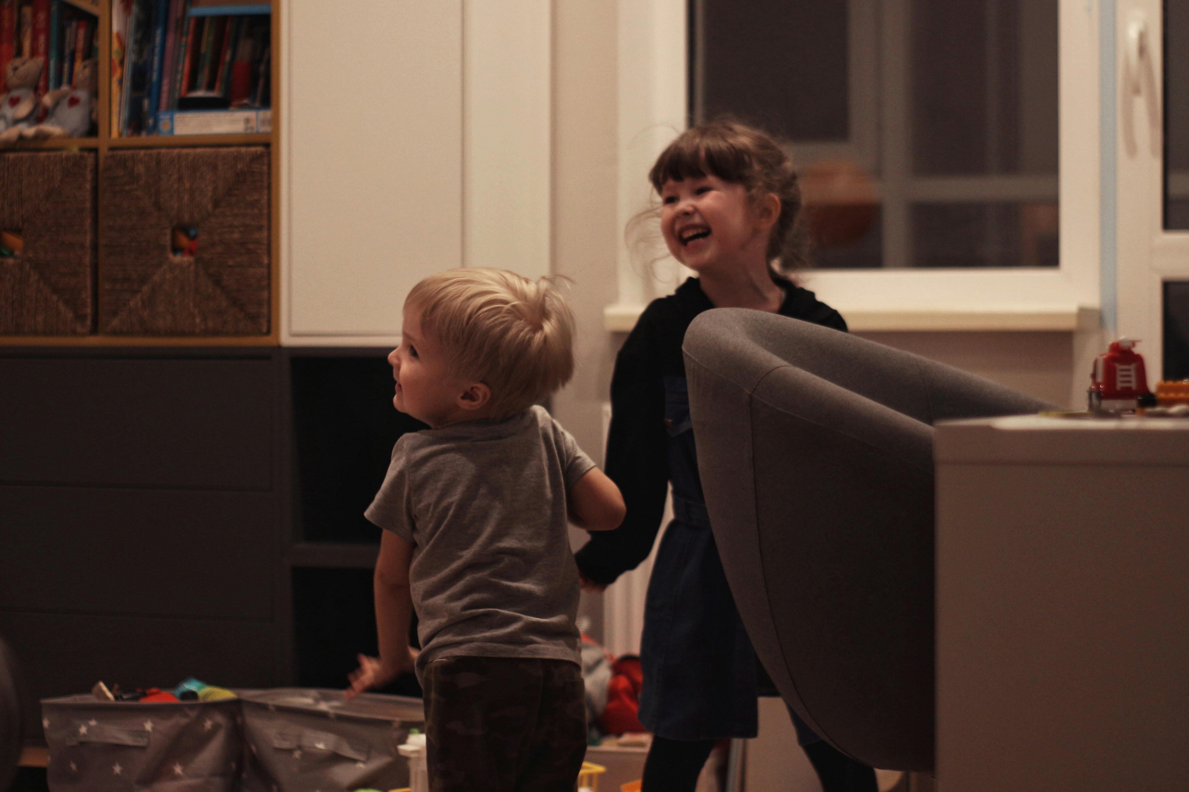 Top Tips For Designing A Family-Friendly Living Area